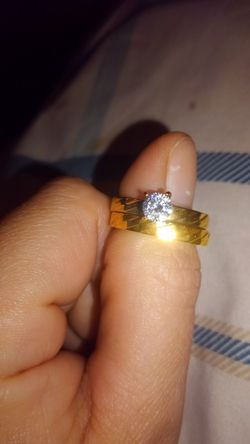 Size 6 women's rings gold plated over stainless steel and stainless steel