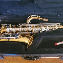 King 660 silver keys gold body alto  Saxophone