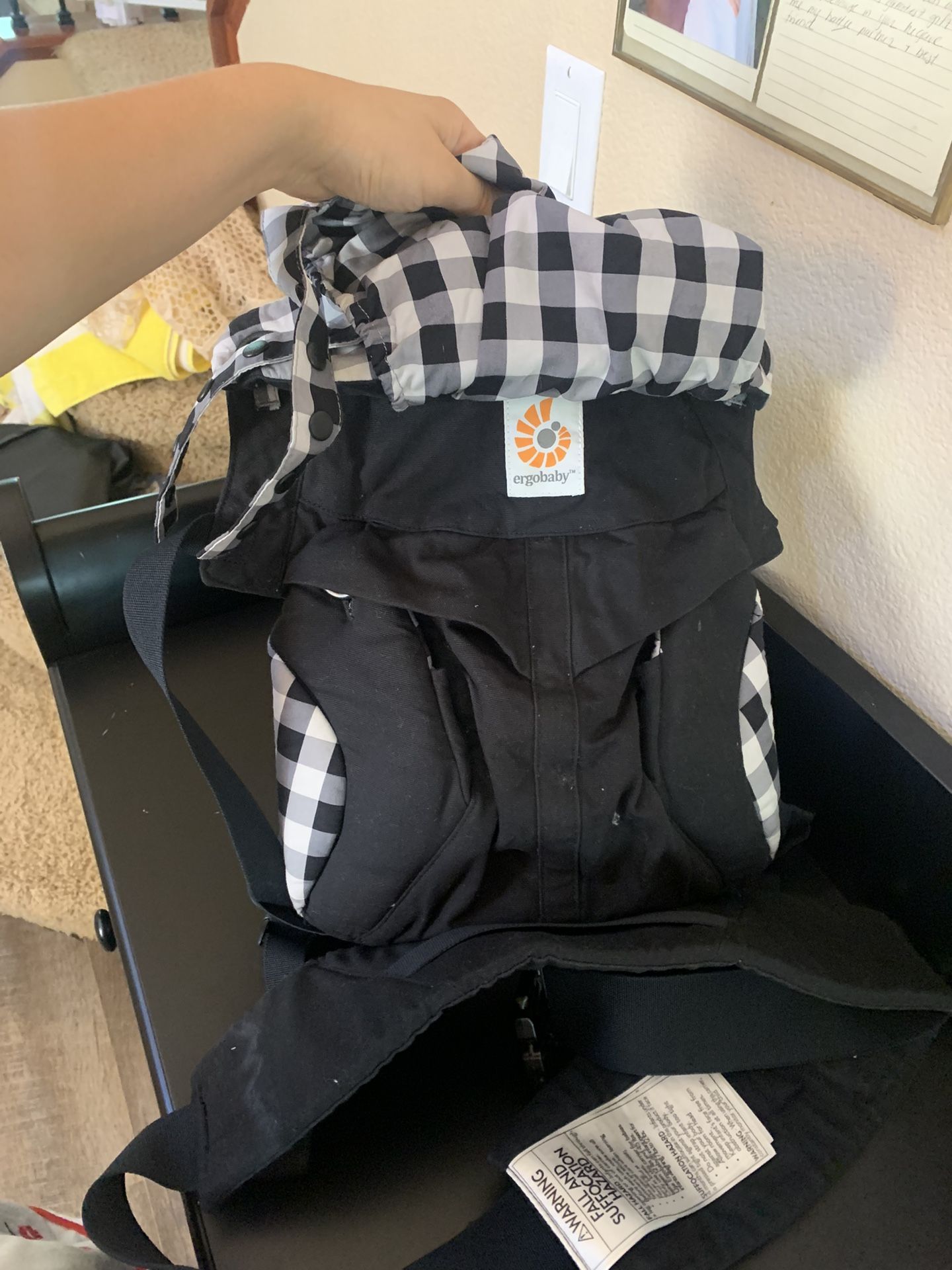 Black ErgoBaby 360 Baby Carrier