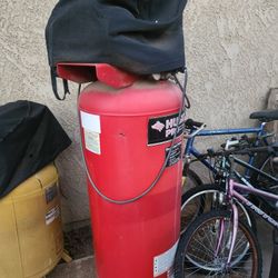 Large Husky Compressor (Great Condition)