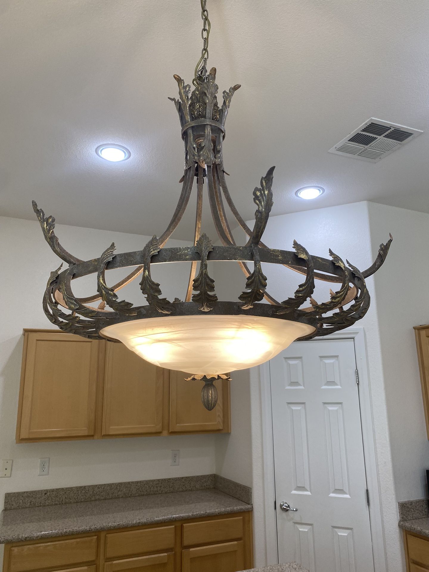 Chandelier 100