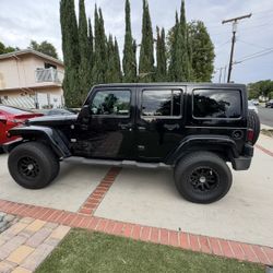 2011 Black Jeep Wrangler 