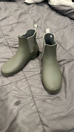Rain boots