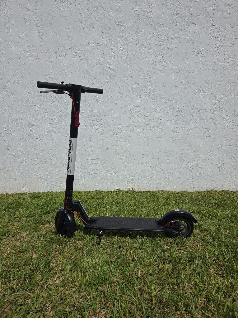  Electric Scooter, 15mph.  (Yes, It's available, send your offer!)