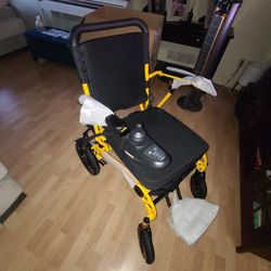 Lightweight Foldable Electric Wheelchair W5521