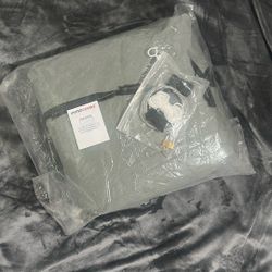 United Covers Car Cover – Brand New (Fits BMW M4) 🚗