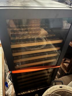 Wine cabinet