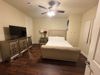 Bedroom set