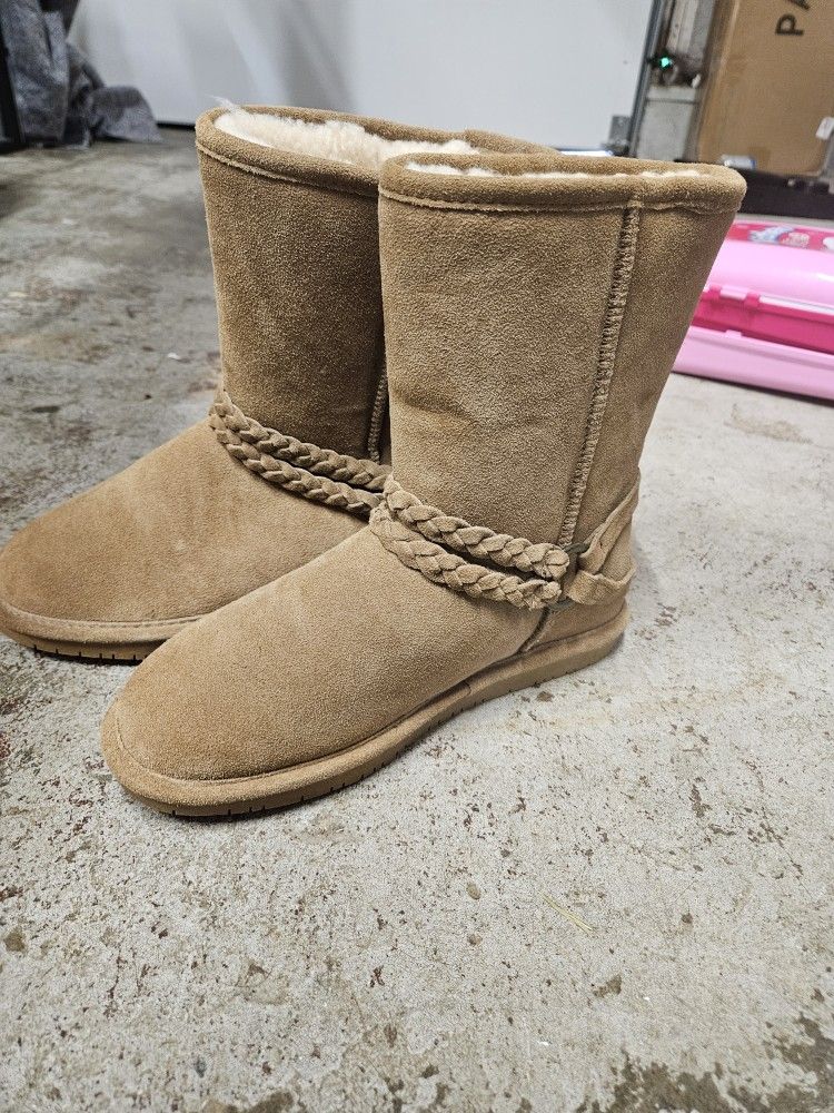 Bearpaw Boots Size 10