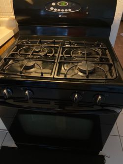 Stove, refrigerator , kitchen table