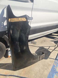 Left and Right side fender 2003 -2006