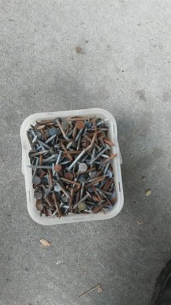 Roofing nails