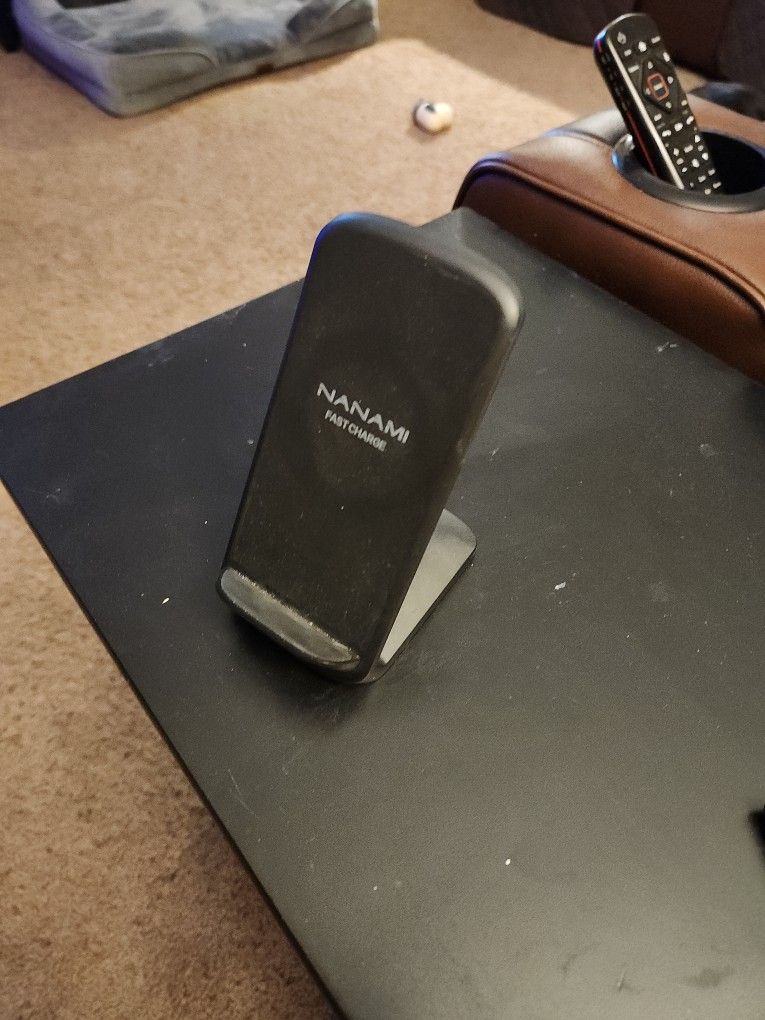 Nanaimo Wireless Phone Charger