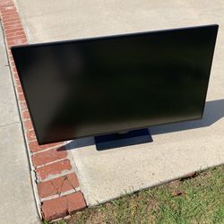 43” UHD 4k Computer Monitor LG 43UD79