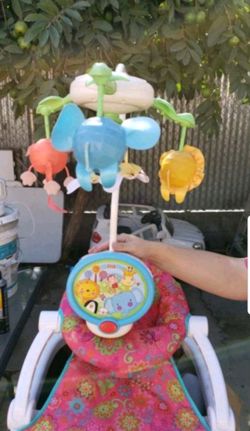 Crib mobile