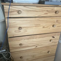 Natural Wood Dresser, 5 Drawer