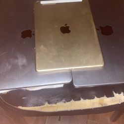 2 MAC BOOK PROS AND IPAD AIR 2