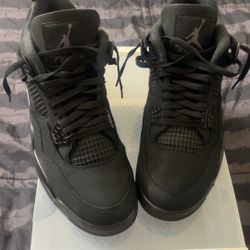 Black Cat Jordan 4