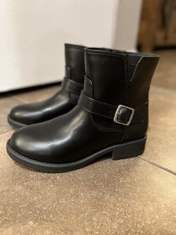 Girls Black Boots - New