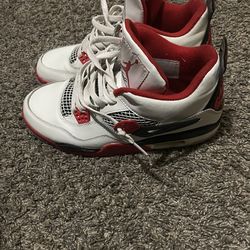 JORDAN 4s