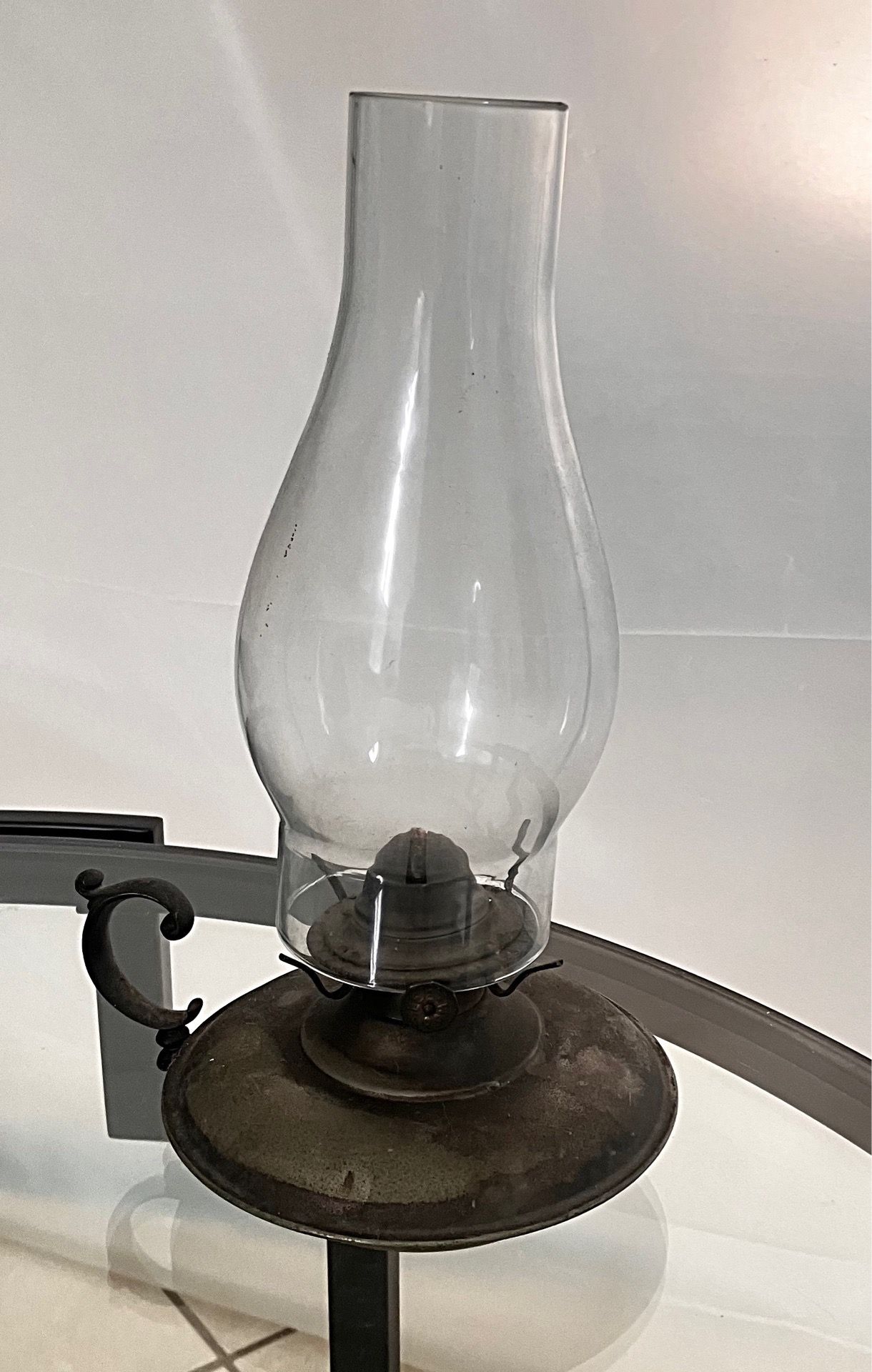Antique Oil Lamp made in the people’s Republic of China
