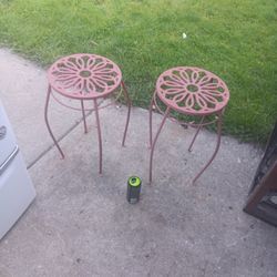 2 Plants Stands