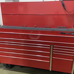 Snap on Box with hatch 