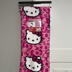 Hello Kitty Bow Blanket 