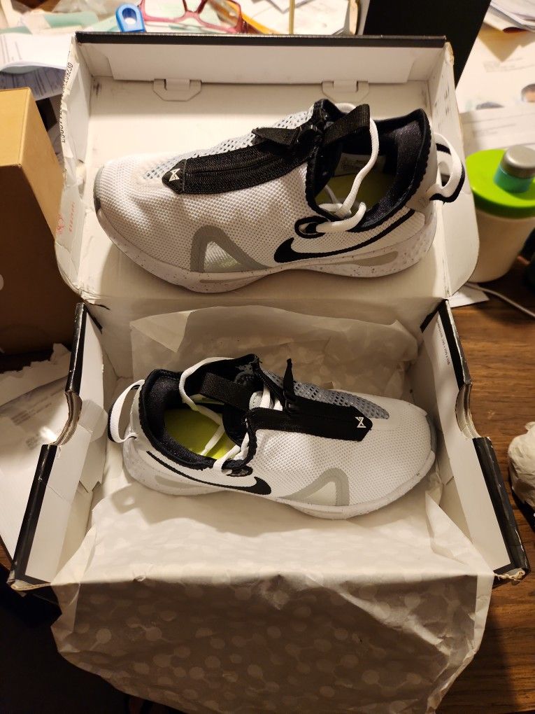Nike P G 4 Shoes