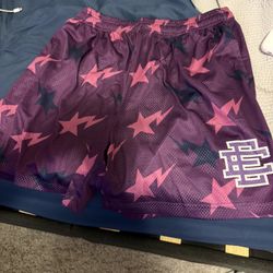 BAPE X MIAMI EE SHORTS PRICE IS NEGOTIABLE AND COMES IN ORIGINAL PACKAGING SIZE M