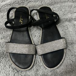 Like New  Size 6