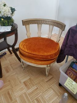 2 Hollywood Regency Slipper Chairs
