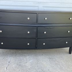 Dresser - 6 Drawer