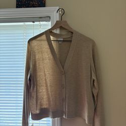 Women’s V-neck Cardigan Sweater