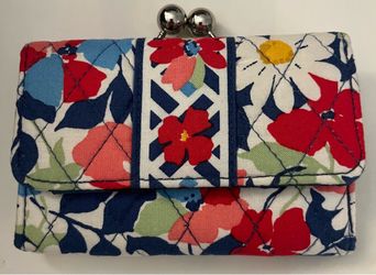 Vera Bradley small wallet