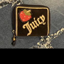 Juicy Couture Princess Wallet Mad Money Velour Y2K  Strawberry Zip Around