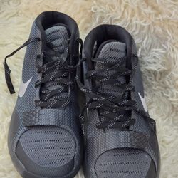 Size 7Y - Nike KD Trey 5 III Black