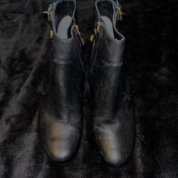 Women’s Shoes