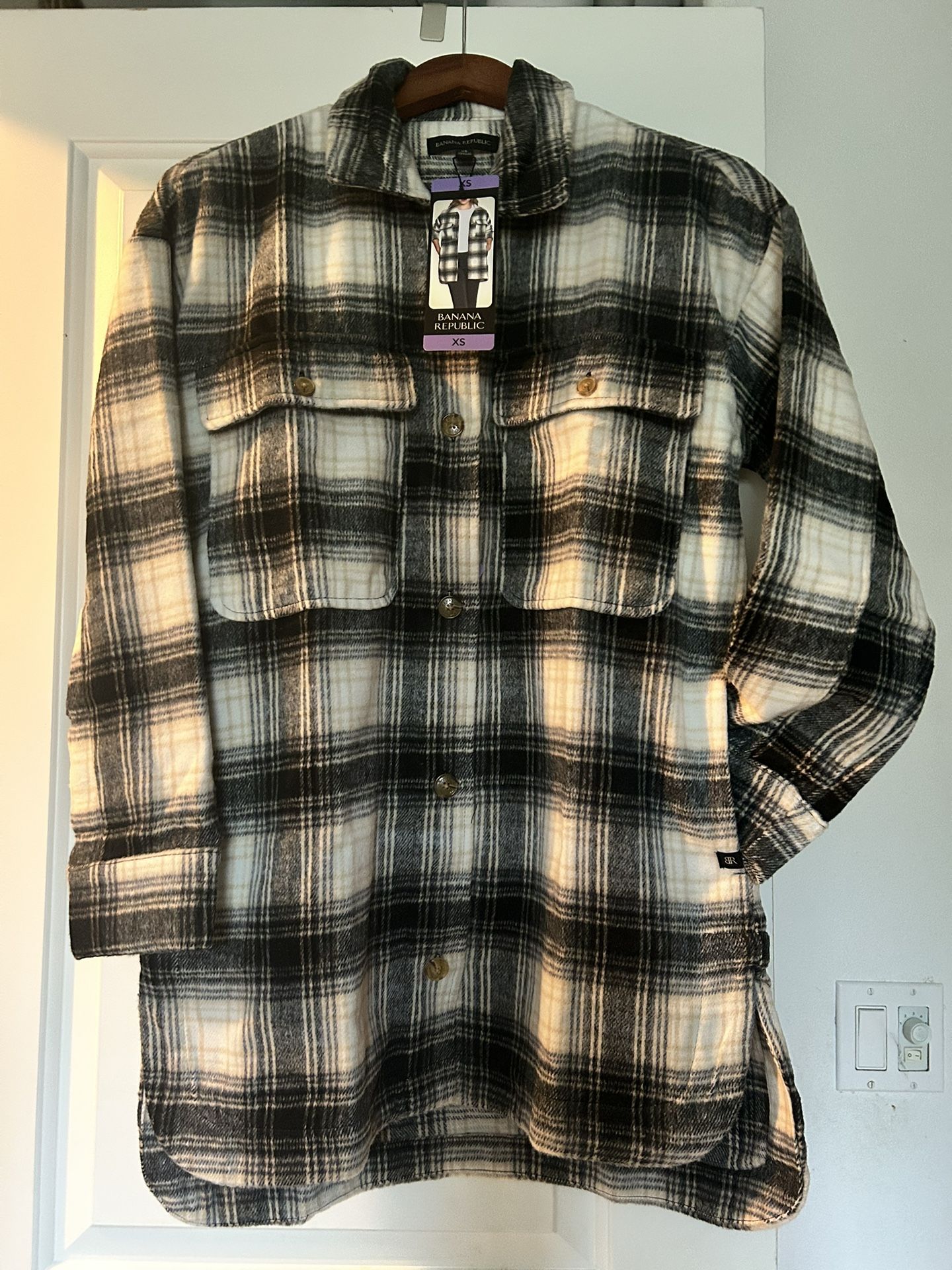 New Women’s Jacket/Shirt Size XS