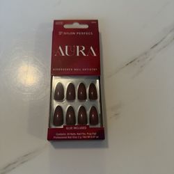 NEW Salon Perfect Aura Airbrushed Press-On Nails – Almond Medium