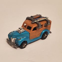 1979 Mattel Hot Wheels 40's Ford Woodie W/ Surf Boards Woody