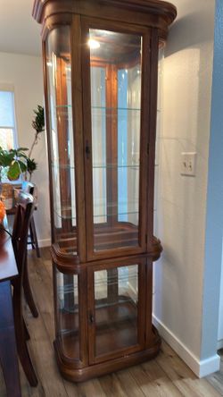 Curio cabinet