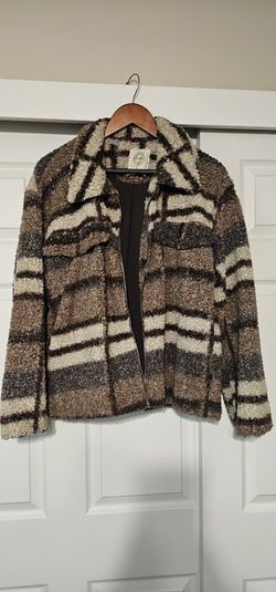 Swoosh Brand XL Woman's Coat