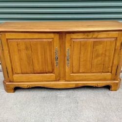 Beautiful Ethan Allen "Legacy" French Country Buffet - Like New! - $675