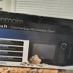 Brand New Kenmore Counter Top Microwave Over