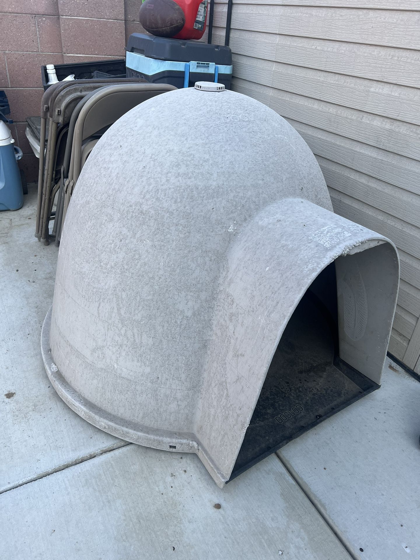 Small And Large Dome House For Dogs
