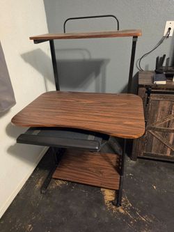 Computer desk