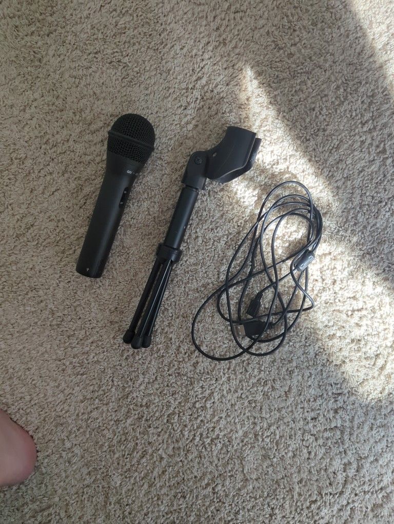 Q2U Samson Microphone