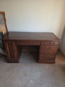 Traditional Wood Executive Desk with Drawers