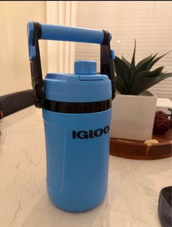Igloo 1/2 Gal. Rival Blue Water Jug